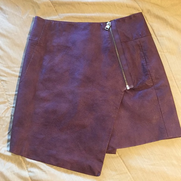H&M Dresses & Skirts - H&M Imitation leather skirt